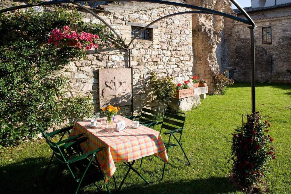 Il Turrione Leilighet Assisi Eksteriør bilde